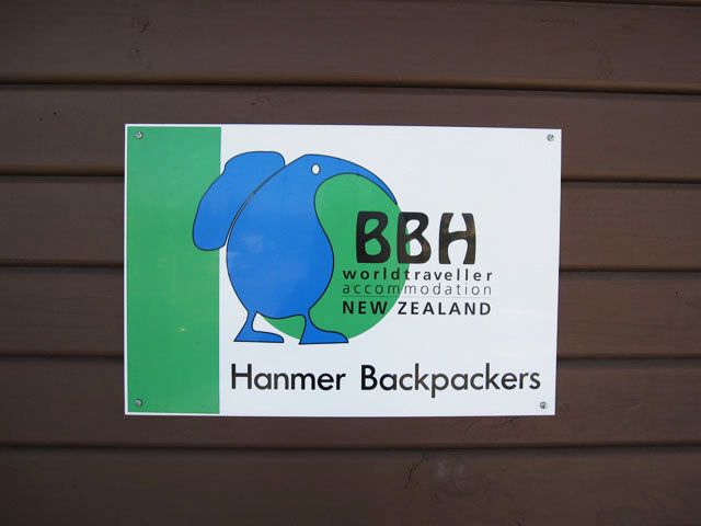 n}[EobNpbJ[YiHanmer BackpackersjBBH}[N