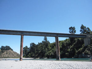 休憩場所1　橋
