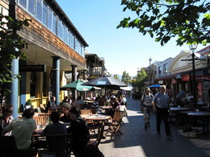 クィーンズタウンモール（Queenstown Mall） 2 