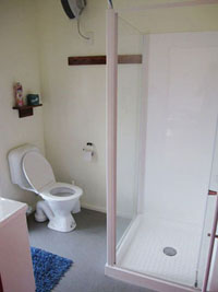 トイレとシャワー
