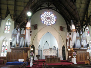 ファースト教会（First Church）の中