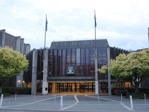 タウンホール（Town Hall）