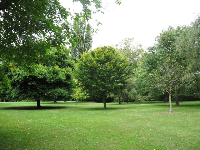 NCXg`[`iChristchurchj̃nO[iHagley Parkj2